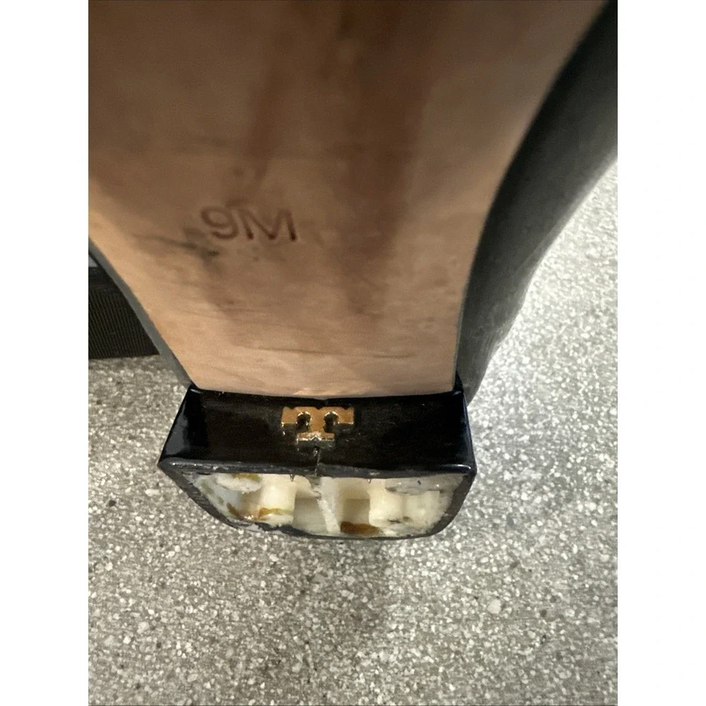 Tory Burch Heels Black Size 9M Patent Leather Gigi Block Pumps Gold Round Toe